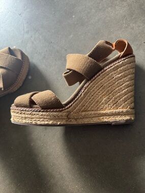 Tory Burch Adonis high wedge  espadrille sandals in olive/ tan leather size 7